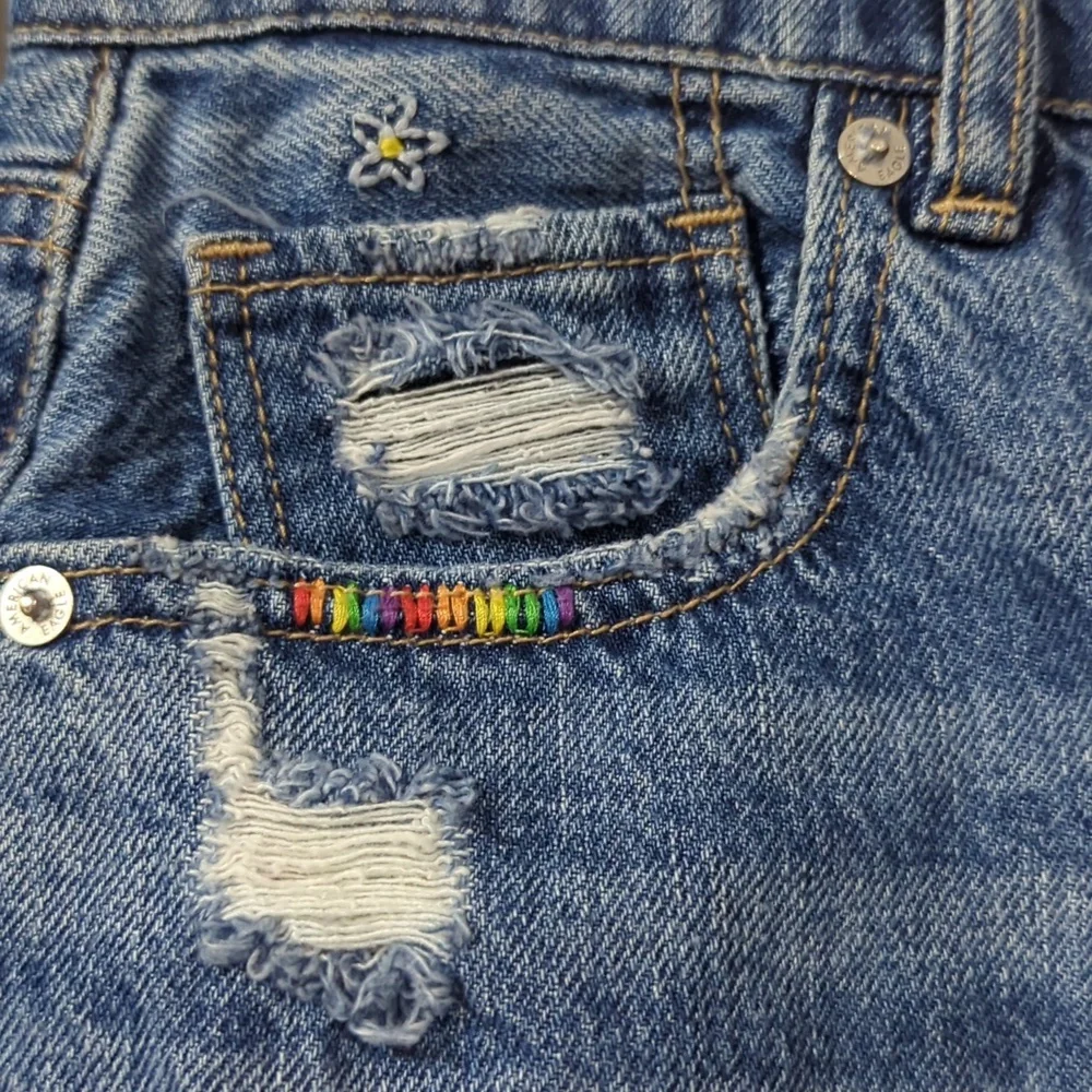 American Eagle Outfitters stylish distressed